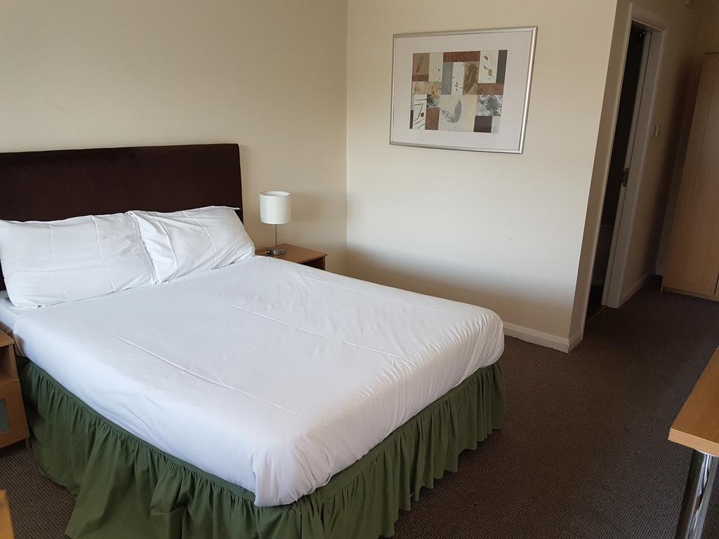 Motel Plough